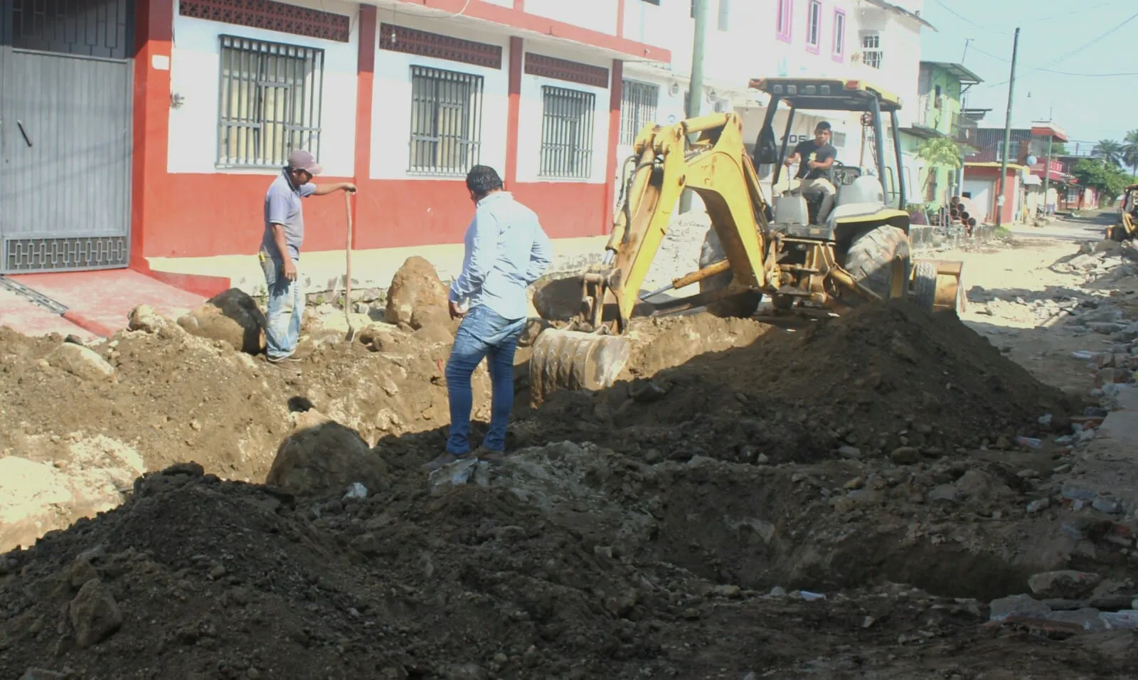 Habitantes del Barrio San Juan destacan compromiso del edil Julio Gamboa con la obra pública