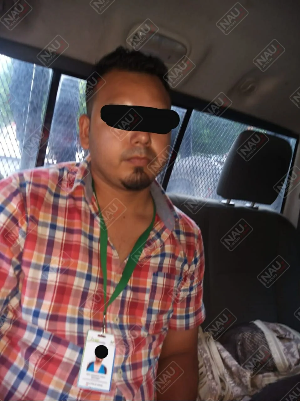 Escandalizaba en la vía pública, al ser detenido le encontraron 8 celulares