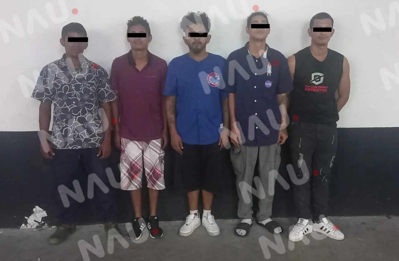 Escandalosos fueron detenidos en la colonia Palmeras.