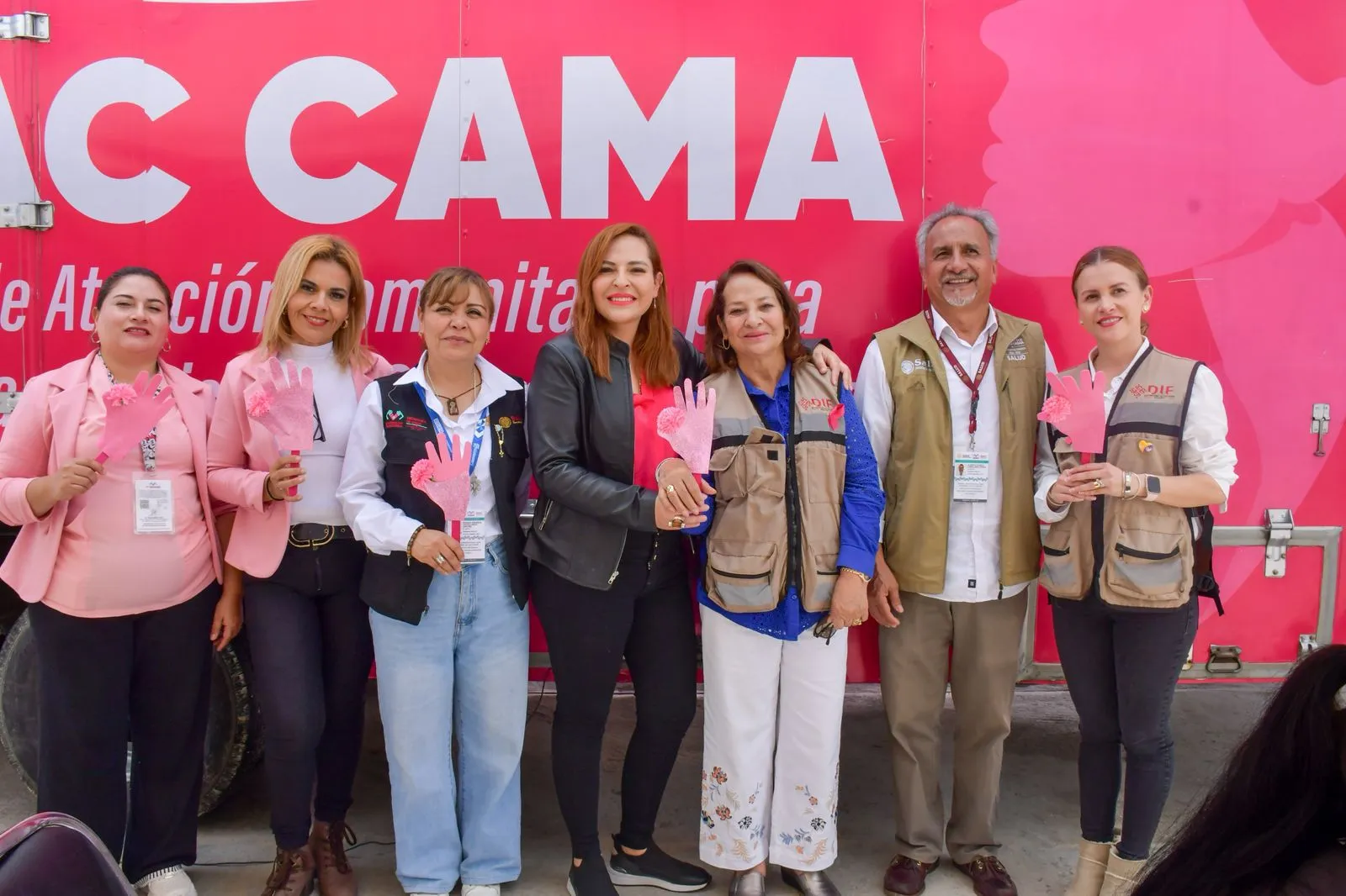 San Cristóbal se viste de rosa: inicia campaña gratuita de mastografías y Papanicolaou