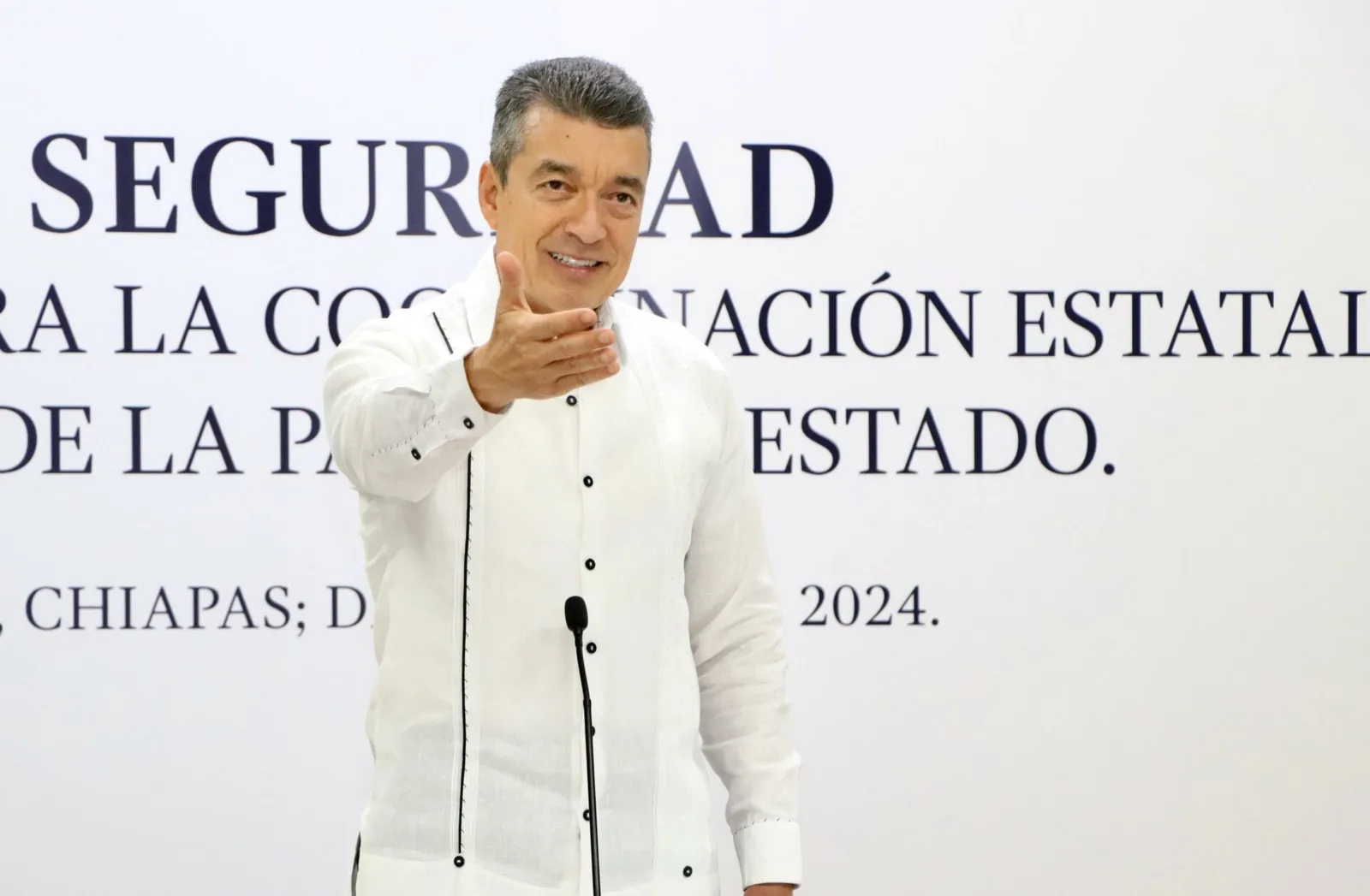 Destaca Rutilio Escandón crecimiento de la matrícula escolar y pago de deudas heredadas en la Unicach