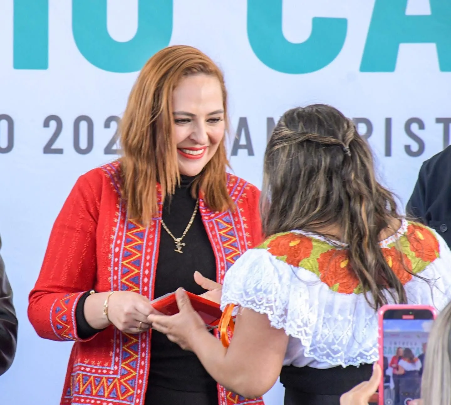 Becas Rosario Castellanos fortalecen la alfabetización y el desarrollo social en San Cristóbal