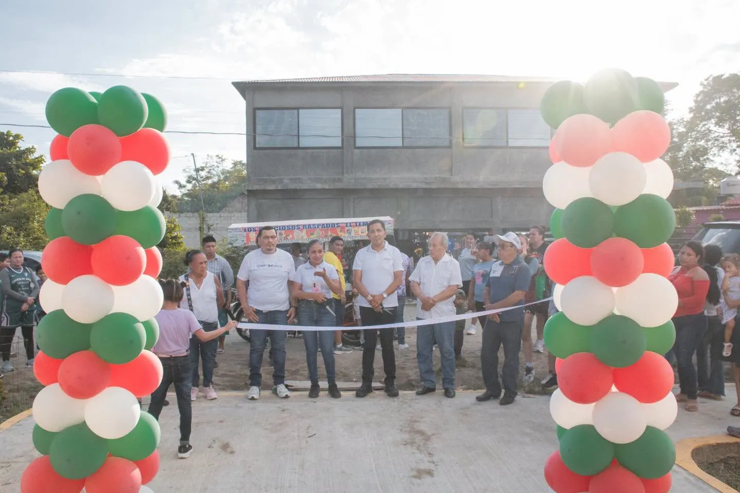 Inauguran nuevo parque en el ejido El Campito; Ayuntamiento respalda con alumbrado público