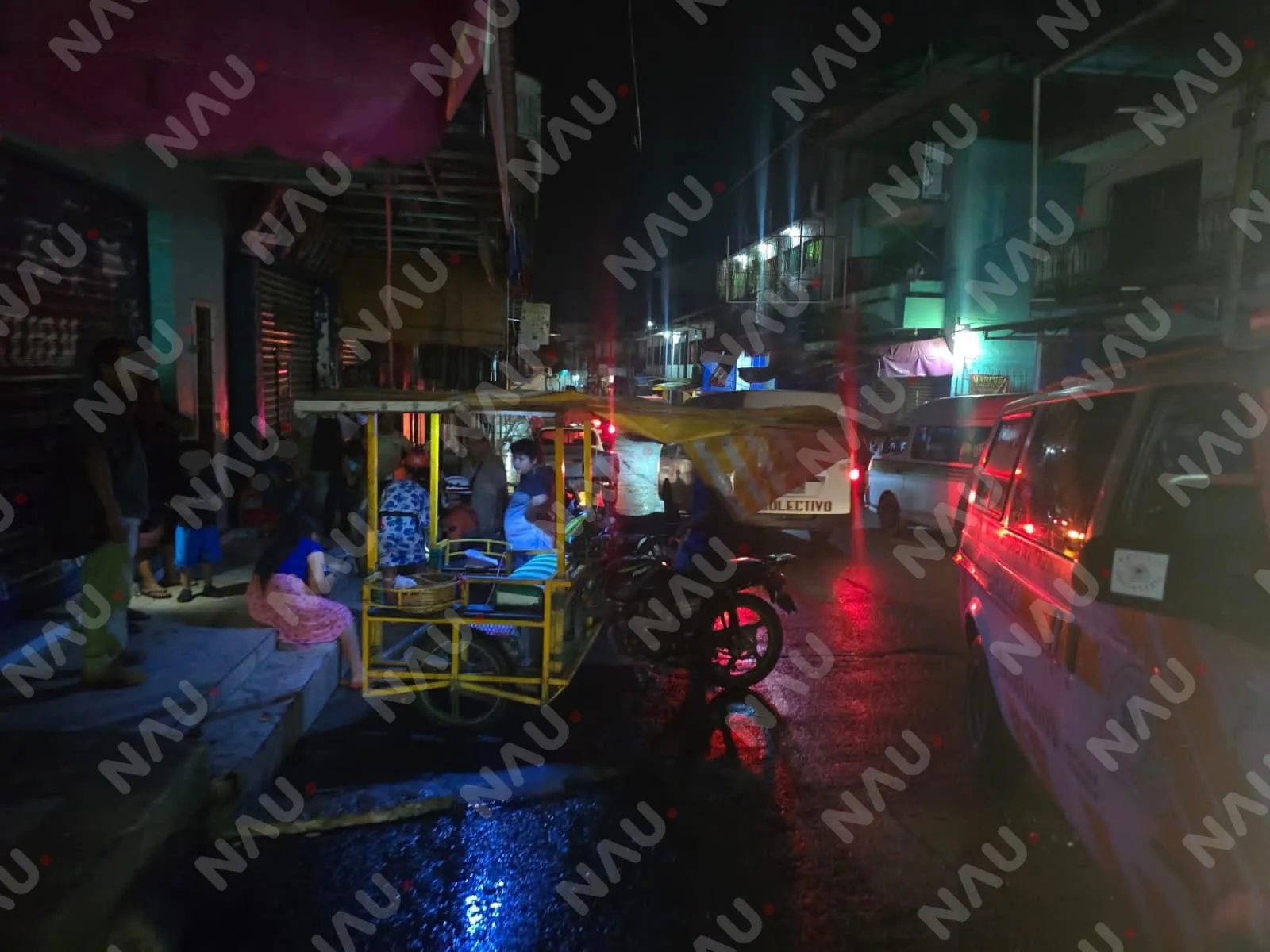 Vuelca mototriciclo en pleno centro de Tapachula; mujer y tres menores sufren crisis nerviosa