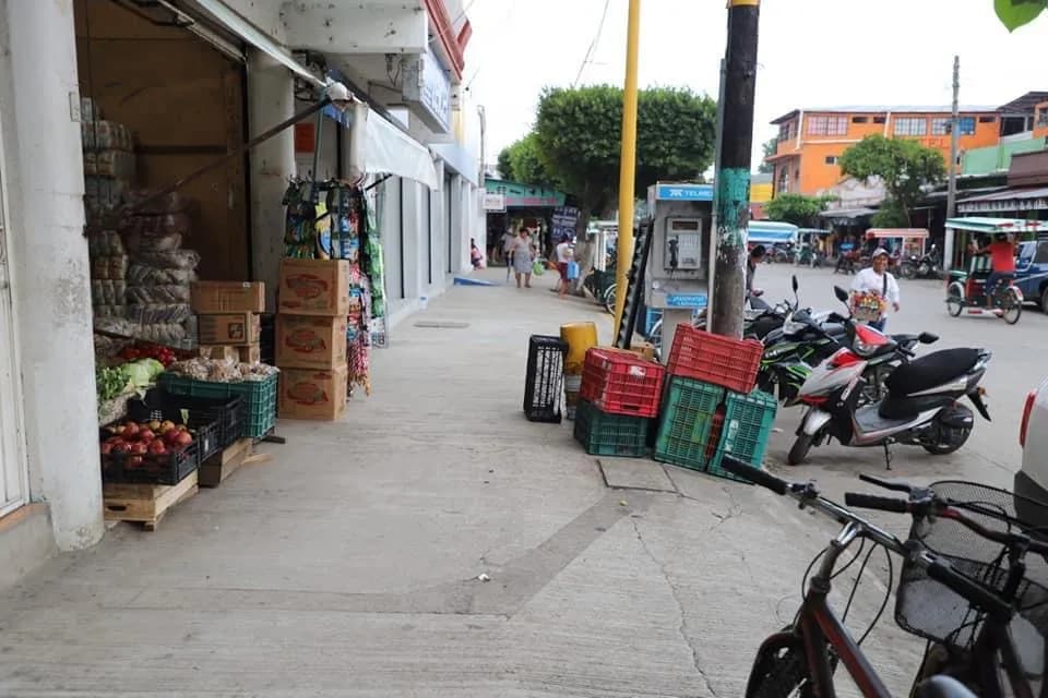 Comerciantes y vendedores ambulantes vuelven a apoderarse de las banquetas: Suchiate