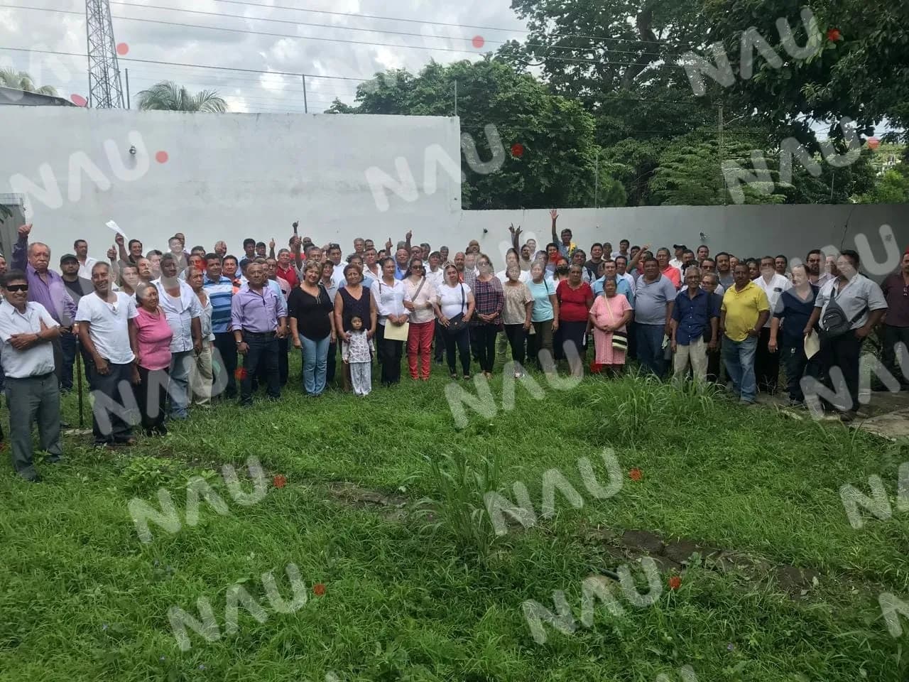 De fiesta choferes concesionados y sus familias se preparan para agradecer beneficio al gobernador