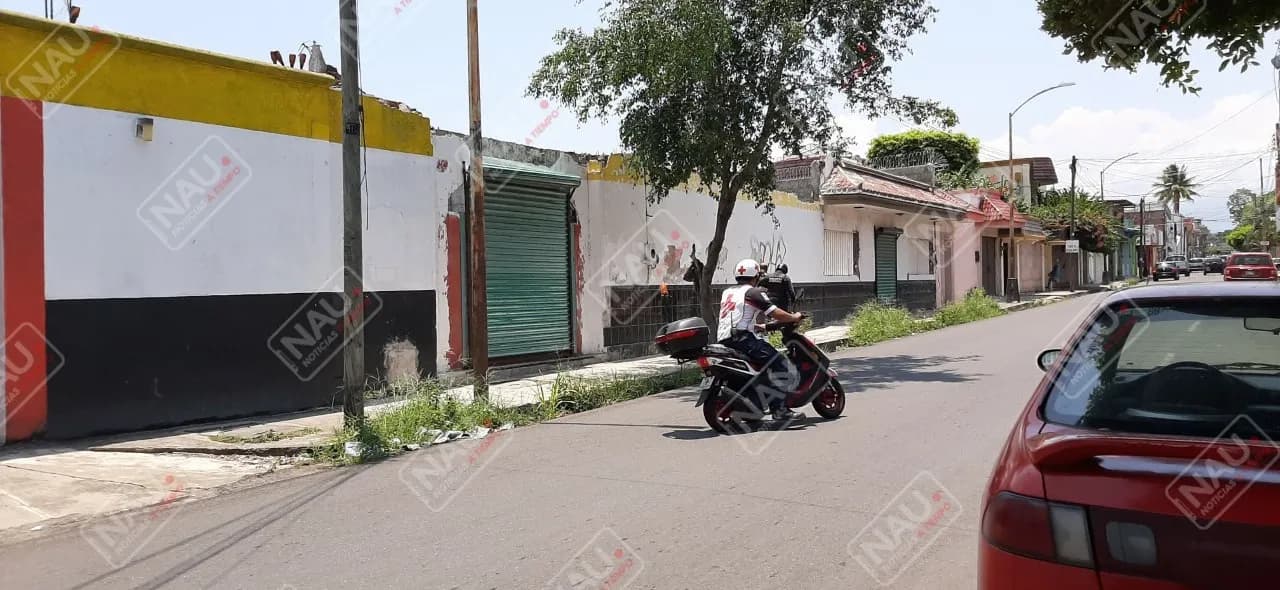 Abuelito resultó con lesiones al caer de su propia altura