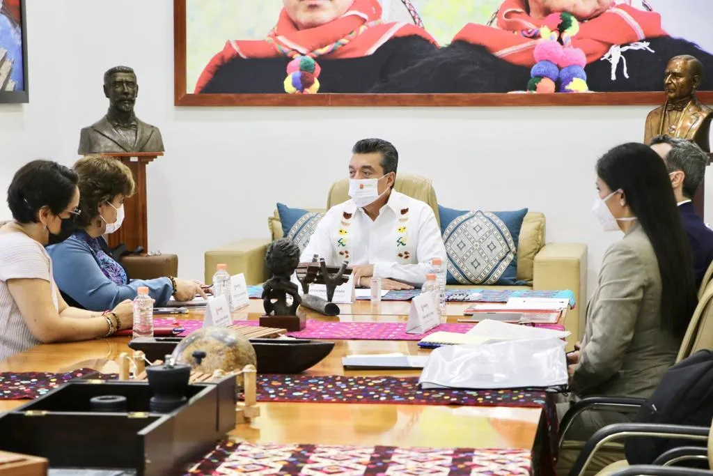 Se reúne Rutilio Escandón con integrantes del Comité Internacional de la Cruz Roja