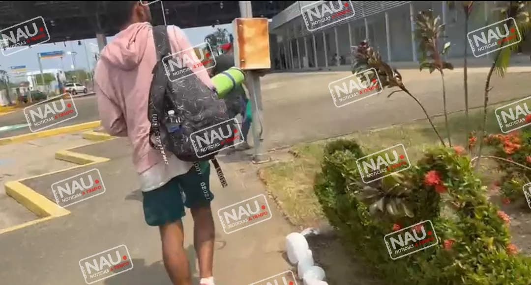 Migrantes asegurados son trasladados a Oaxaca para su regulación de su estancia en México.