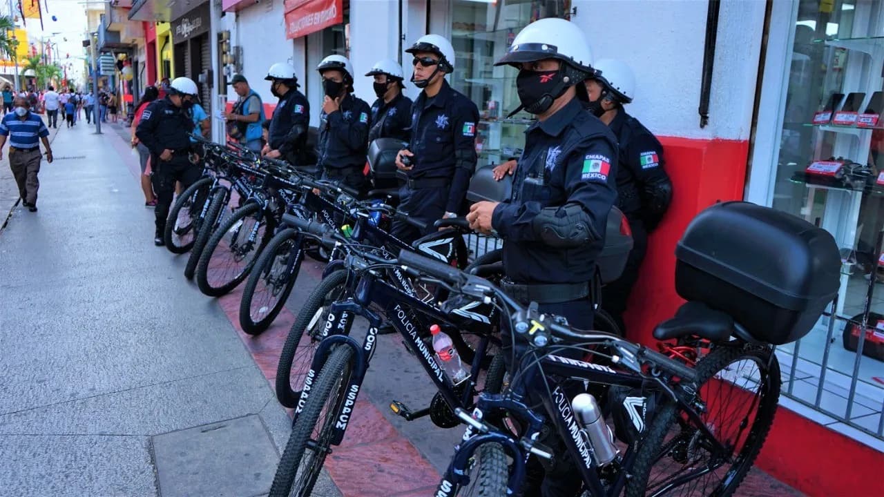 ENTRA EN OPERACIÓN GRUPO DE POLICLETOS MUNICIPALES EN TAPACHULA