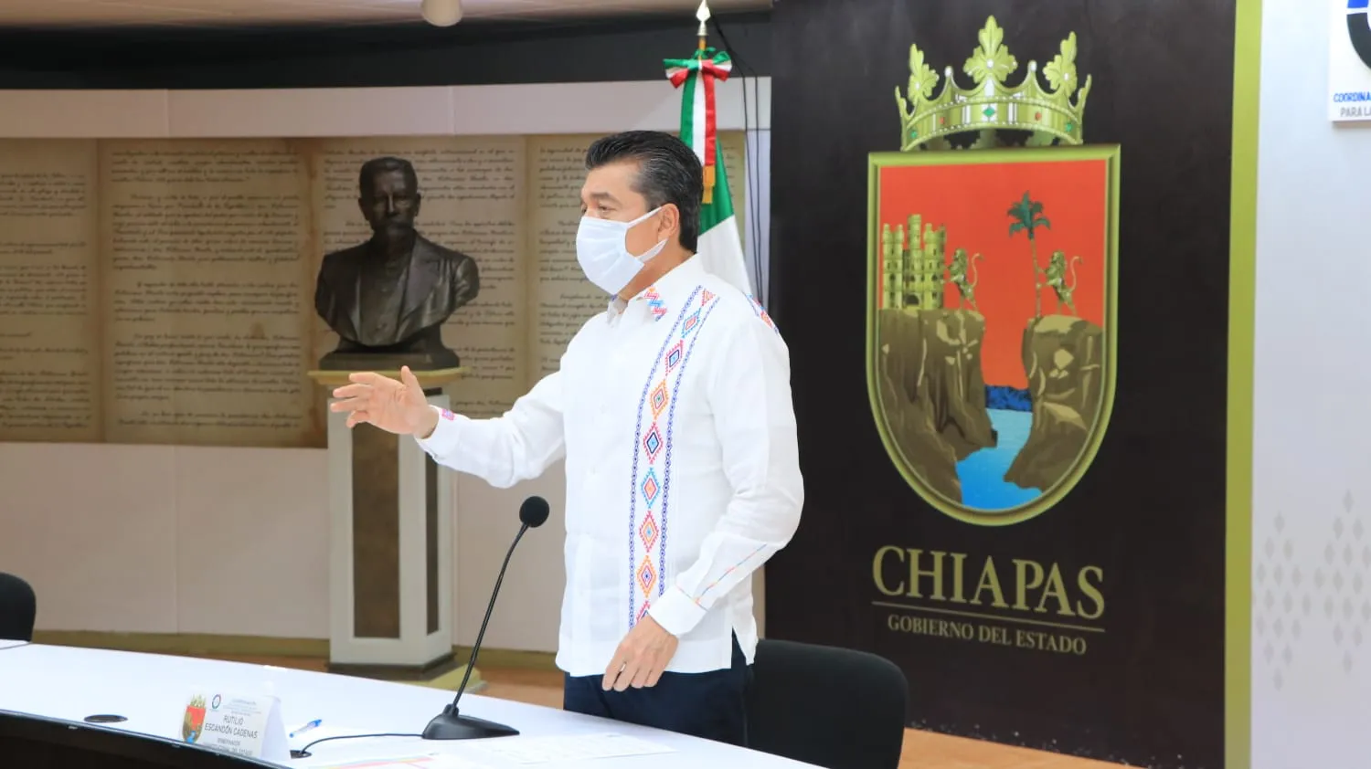 Pide Rutilio Escandón reforzar prevención por temporada de lluvias en Chiapas