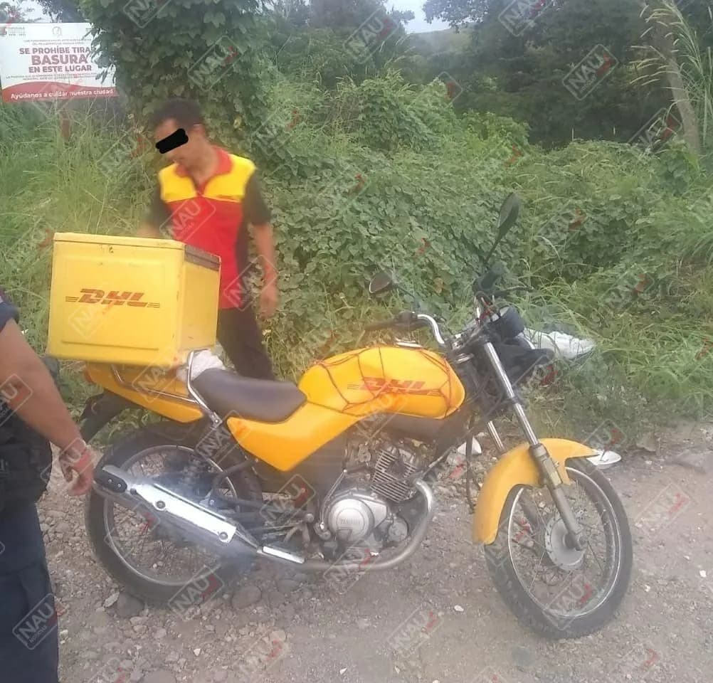 Asaltan a repartidor de paquetería
