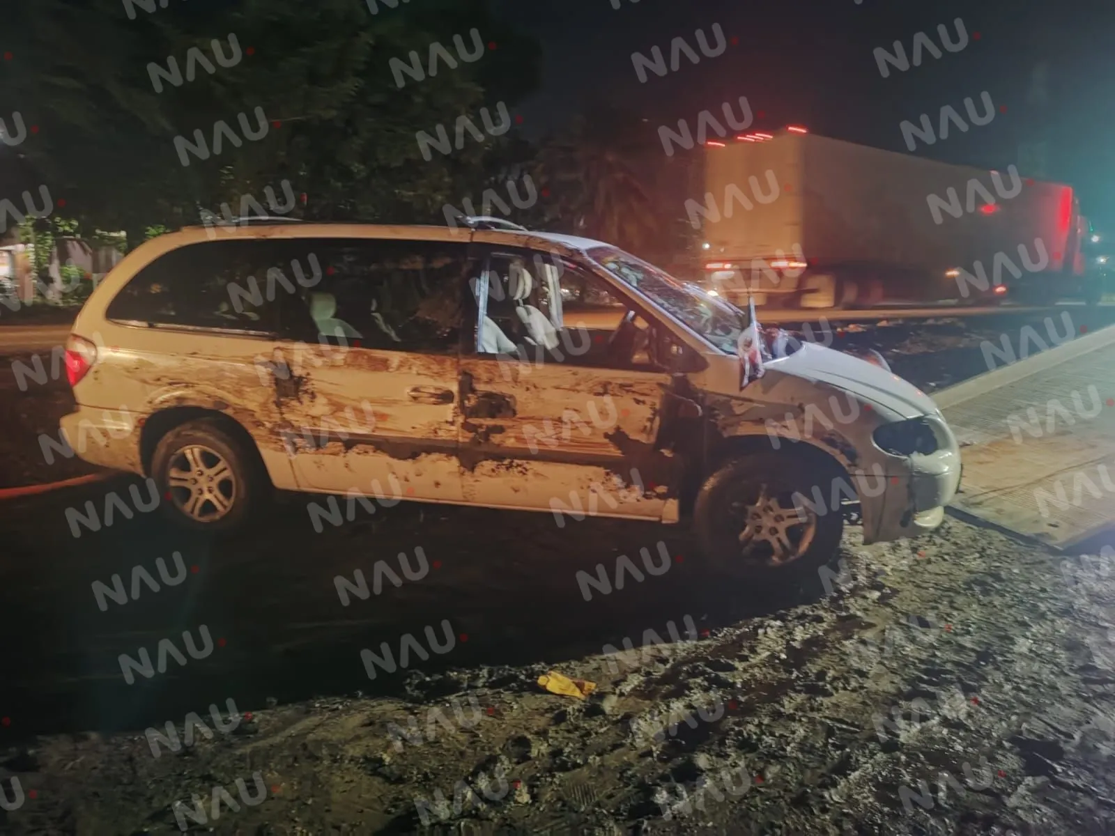 Accidente en el Libramiento Sur Poniente de Tapachula deja solo daños materiales