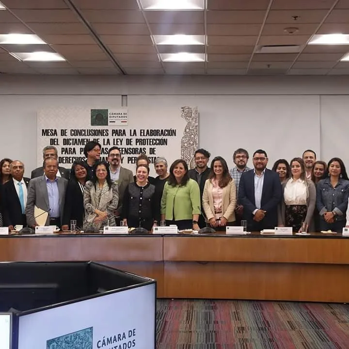 Participa Fiscalía en mesa para ampliar protección a periodistas