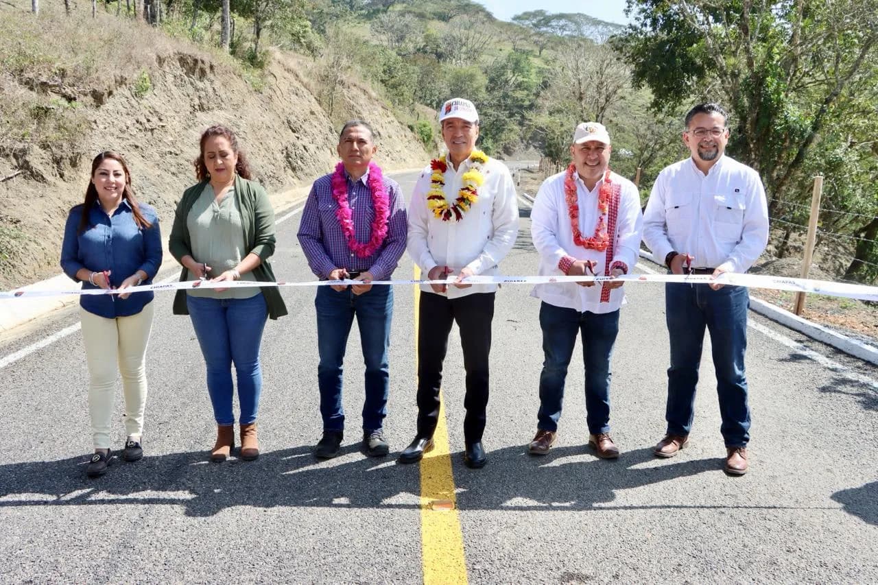 En San Fernando, inaugura Rutilio Escandón construcción del camino San Fernando-Colonia Cuauhtémoc