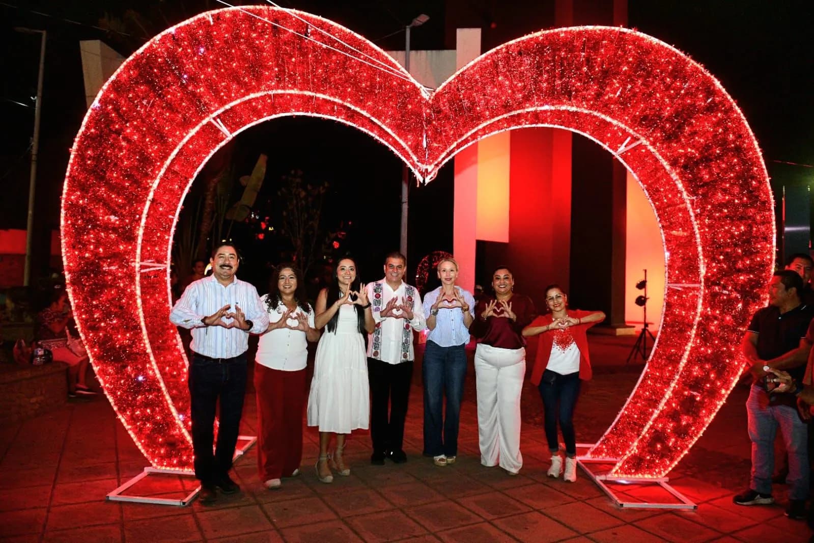 TAPACHULA SE VIVE CON AMOR Y HUMANISMO: YAMIL MELGAR