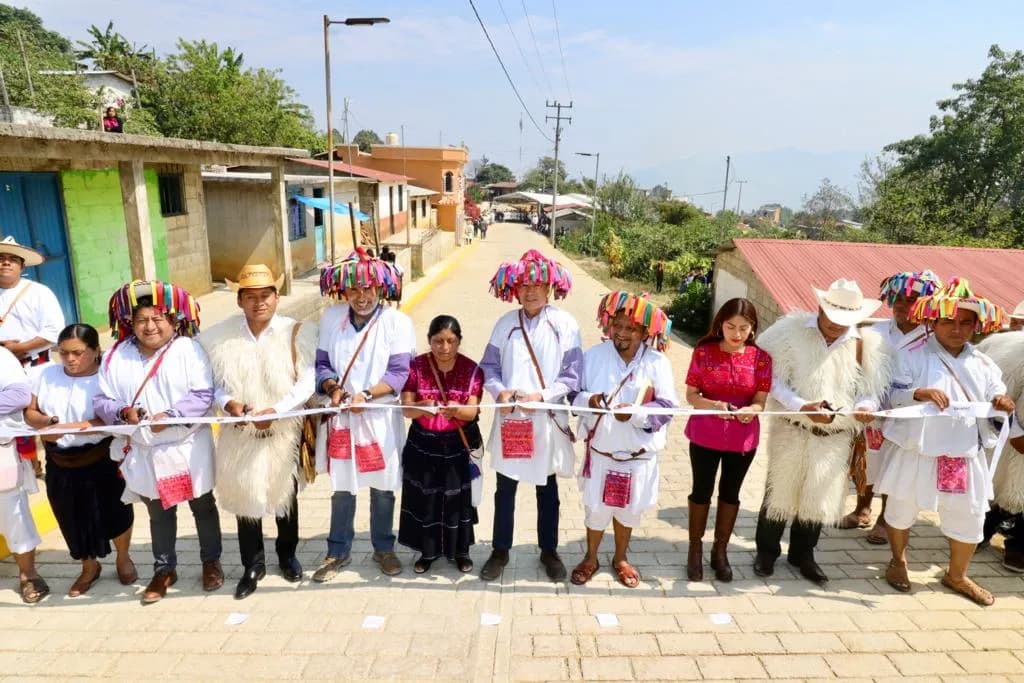 Con obras de infraestructura vial, se brinda una movilidad accesible y segura para el pueblo de Aldama: Rutilio Escandón