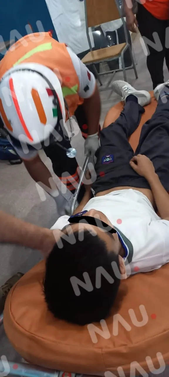 Menor convulsionó en el interior del salón de la preparatoria número 1