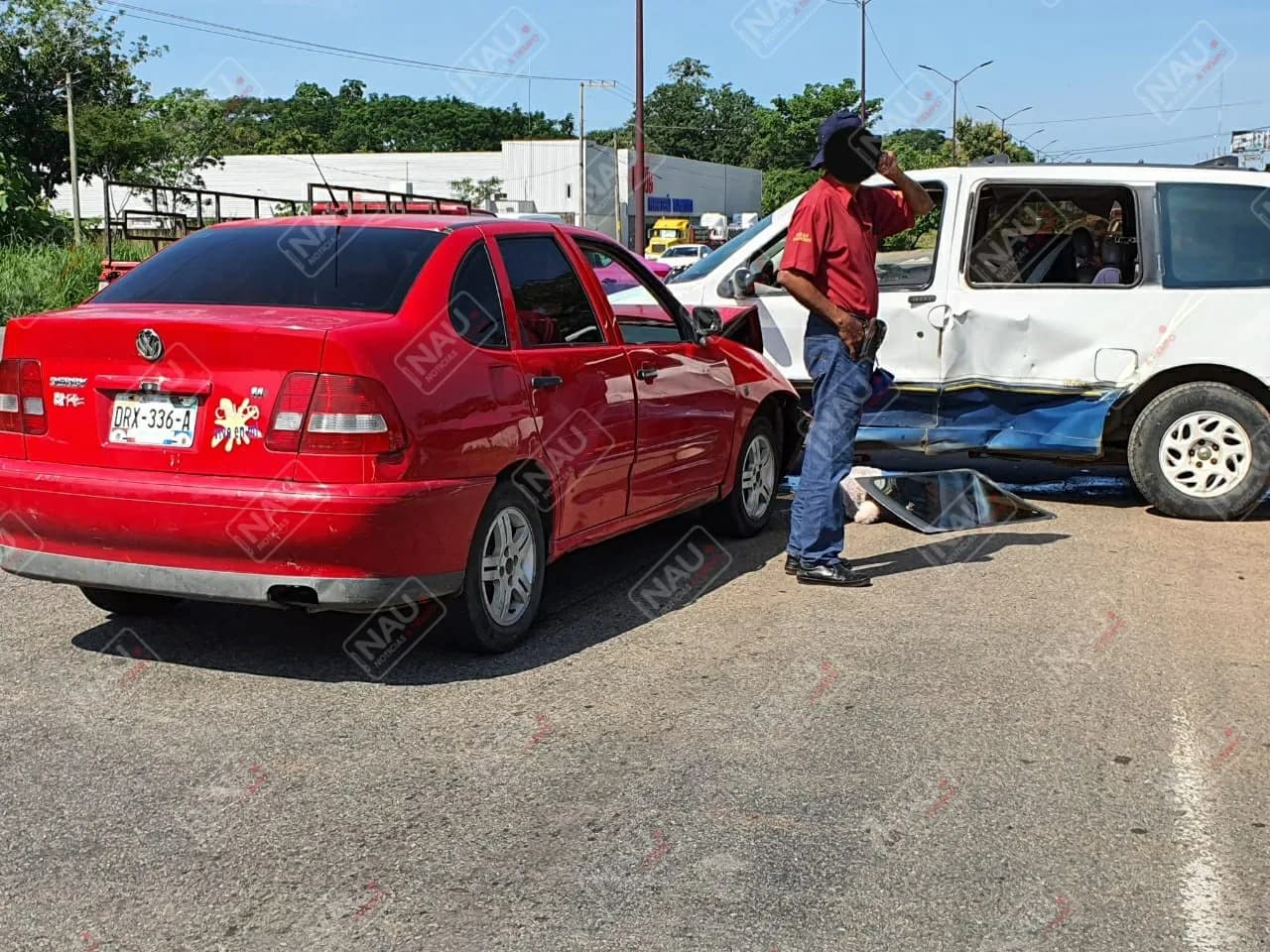 Dos lesionados en accidente en la carretera costera