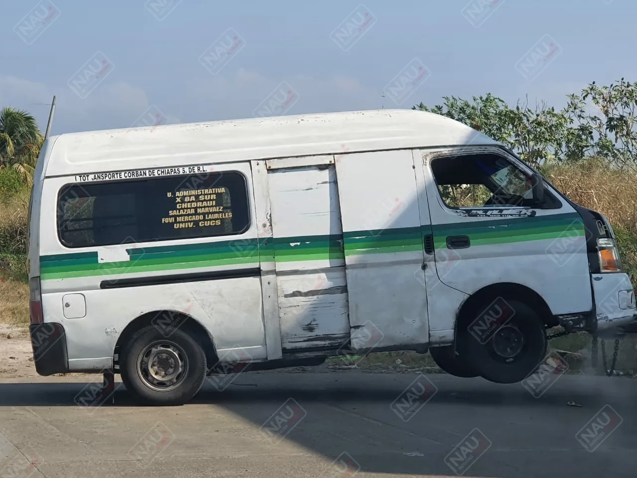 Abandonan unidad colectiva que atropelló a una persona