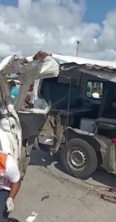 “Vídeo” Dos personas fallecidas y 7 lesionados deja como saldo un accidente, información en proceso