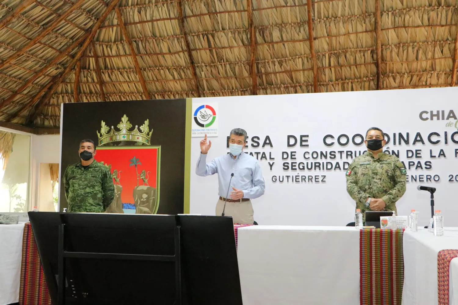 Llegan a Chiapas 114 mil 240 vacunas para proteger a la población contra el COVID-19: Rutilio Escandón