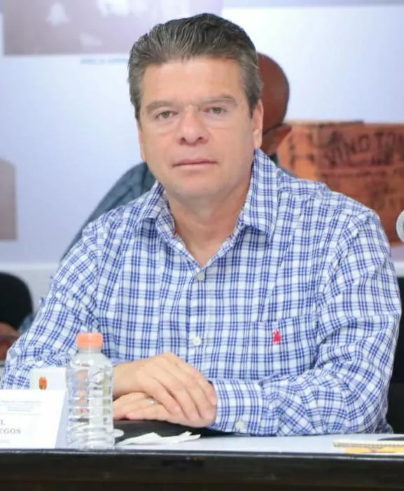 Se exhorta a docentes a levantar plantón para proteger su salud ante contingencia por COVID-19