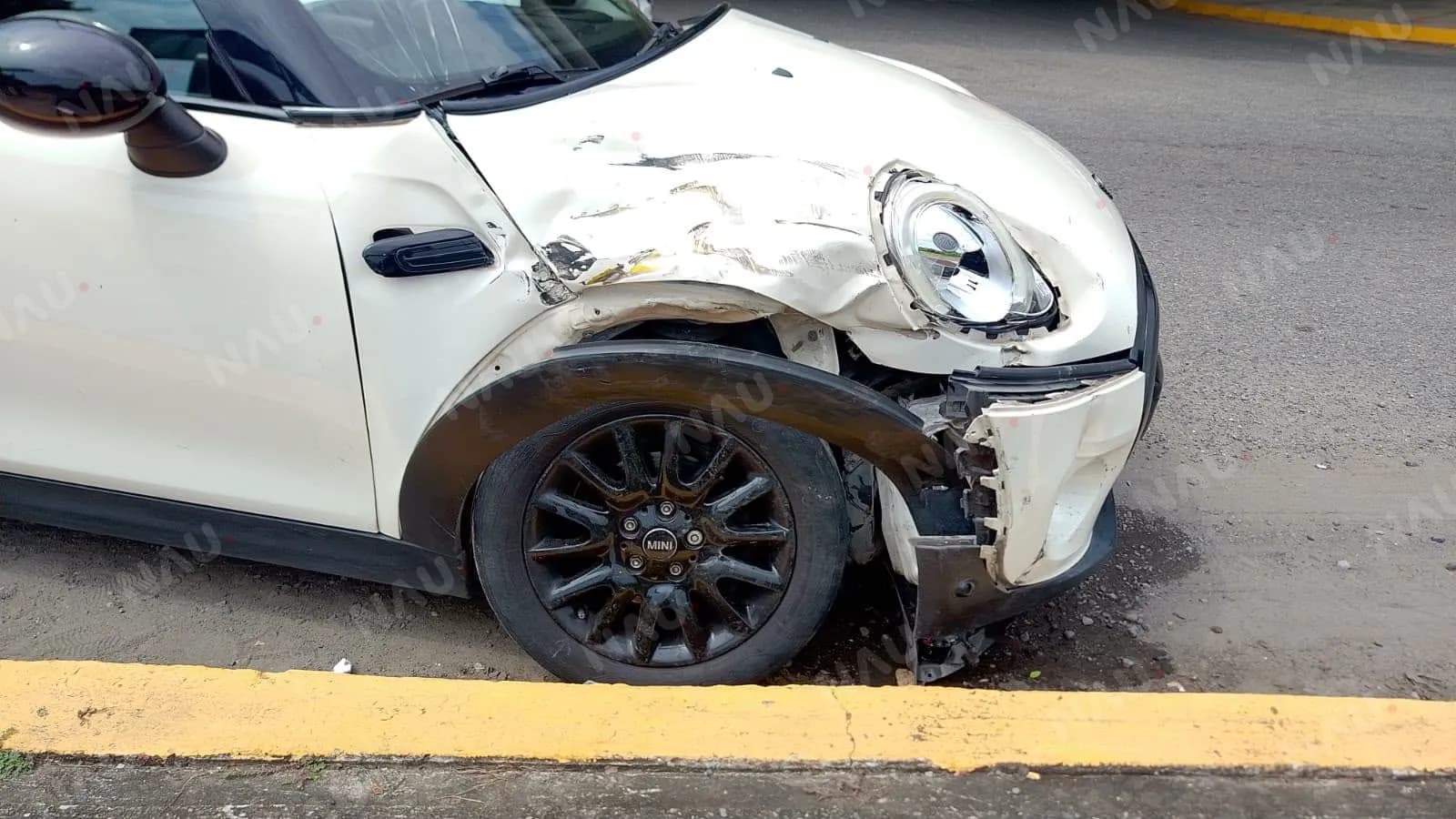 Choque entre colectivo y automóvil deja cuatro lesionados en Tapachula