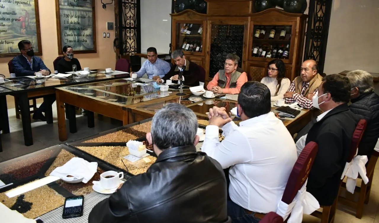 Atiende Ismael Brito a sector turístico de SCLC