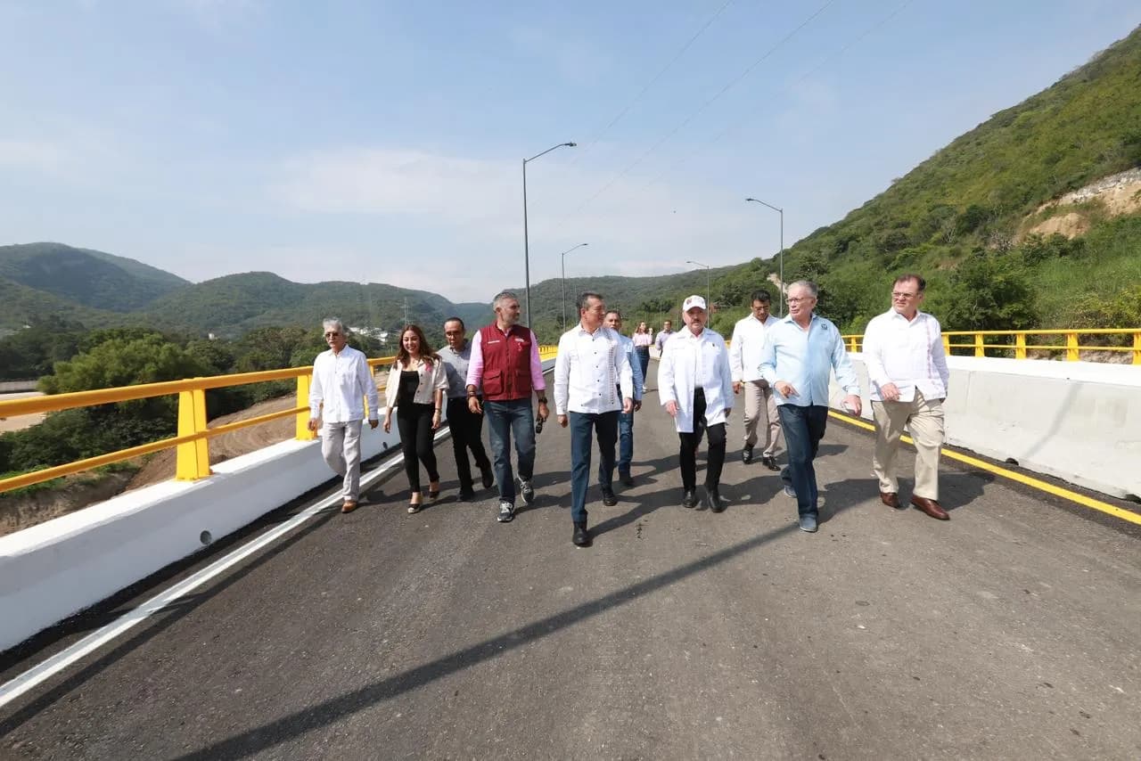 Inaugura Rutilio Escandón vialidades de acceso al Hospital General del IMSS de Tuxtla Gutiérrez