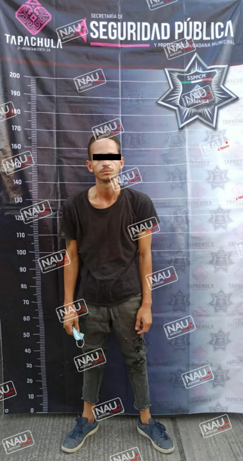 Detienen a sujeto por robo en bodega Aurrera.