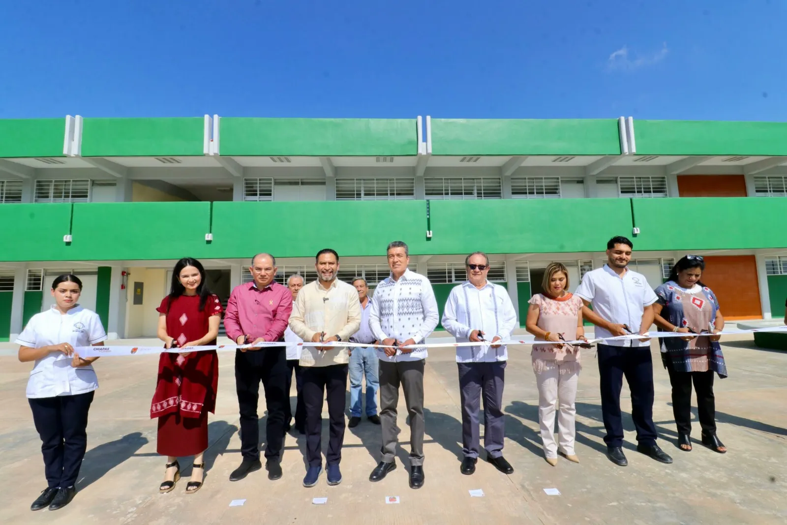 Rutilio Escandón inaugura edificio en la sede de la Unicach de Venustiano Carranza