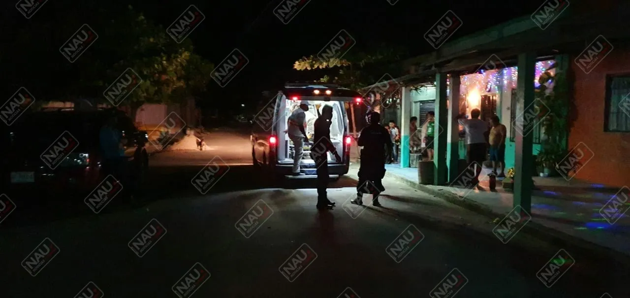 Policías dejan huir a su compañero que mandó al hospital a su esposa