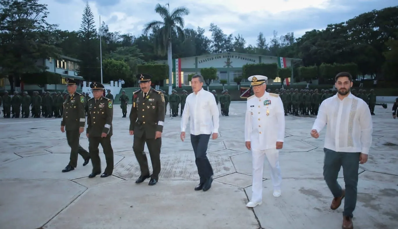 Asiste Rutilio Escandón a toma de protesta del nuevo comandante de la VII Región Militar