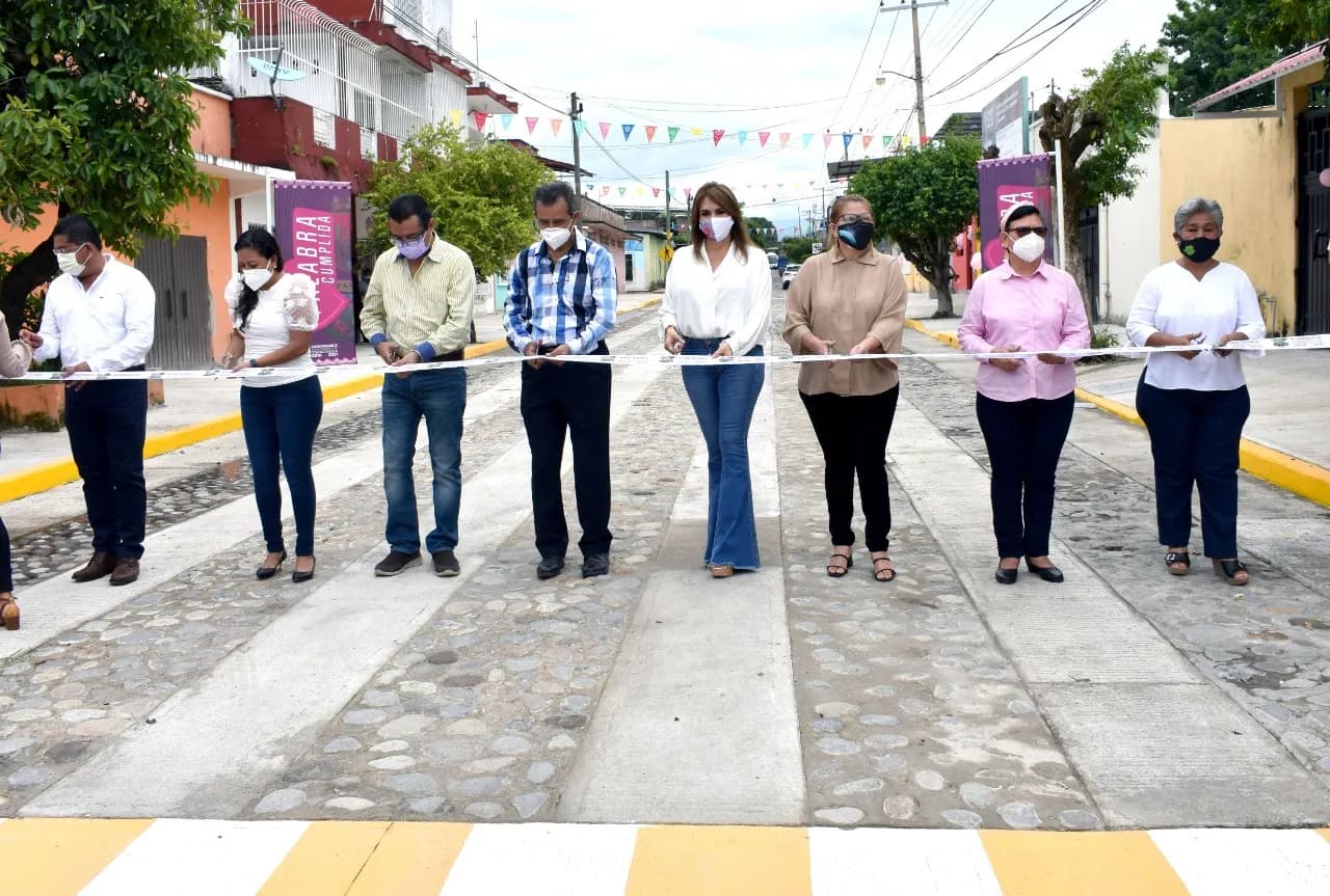 CON RUTILIO ESCANDÓN, SE CONSOLIDA EL DESARROLLO SOCIAL Y BIENESTAR DE LOS TAPACHULTECOS: URBINA CASTAÑEDA