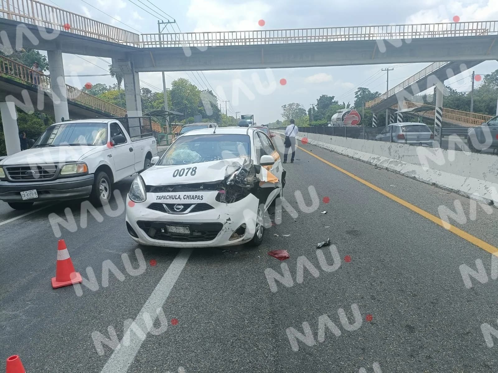 Tres lesionados deja accidente en Tuxtla Chico