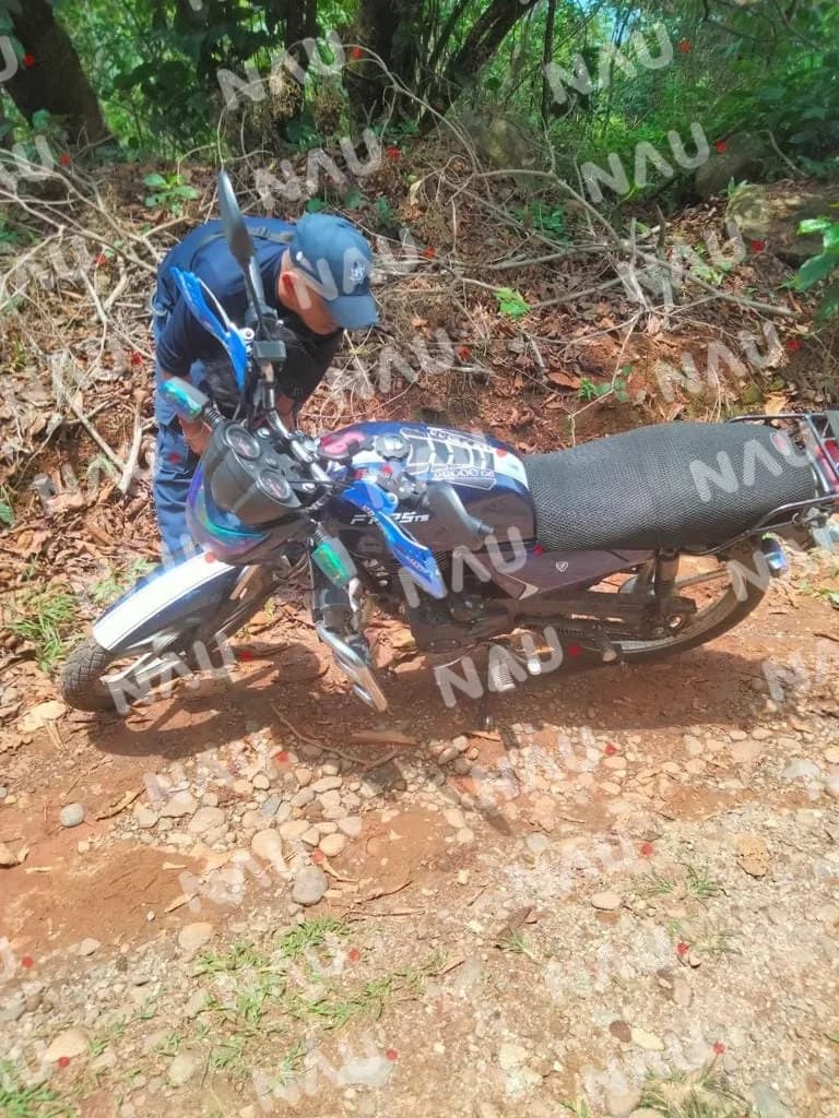 Dos muertos y un lesionado fueron localizados la noche del pasado martes en la zona alta de HUIXTLA y Villa Comaltitlán