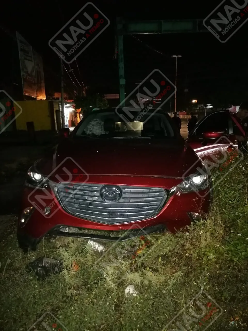 Se subió a la banqueta y los daños suman más de 30000 mil pesos.