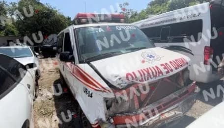 Entregan ambulancia chocada el pasado 19 de agosto