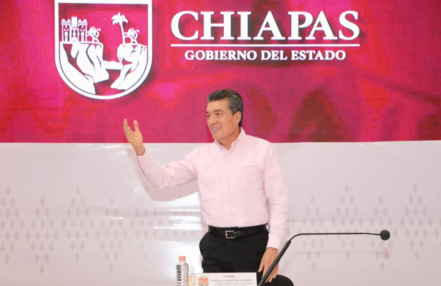 Destaca Rutilio Escandón avances en Chiapas; pide a colaboradoras y colaboradores no bajar la guardia