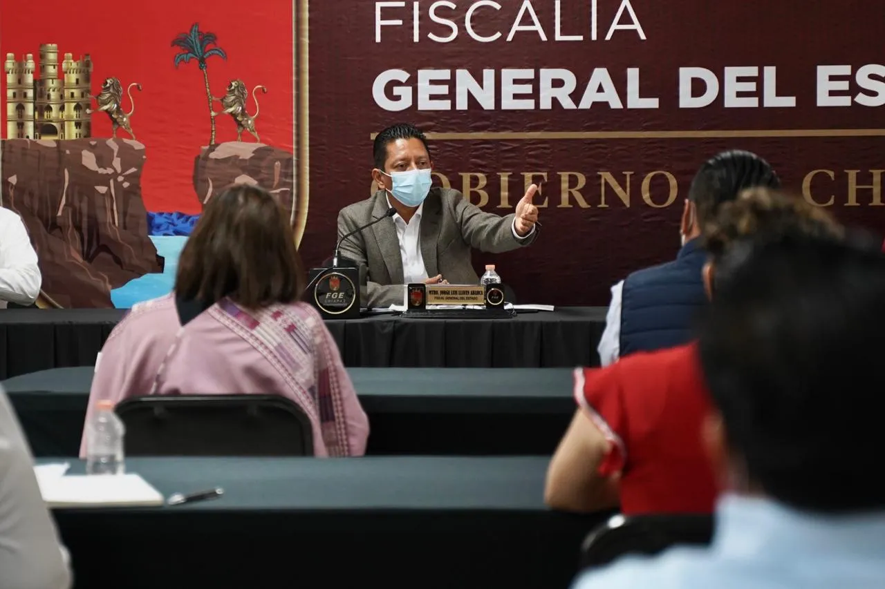 Pide Llaven Abarca a fiscales acercar más la justicia a la ciudadanía