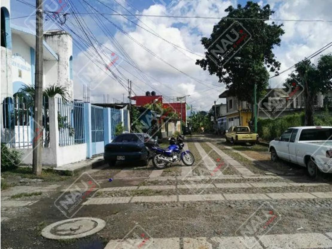 Dos delincuentes asaltan a tres empleados de empresa embotelladora de refrescos