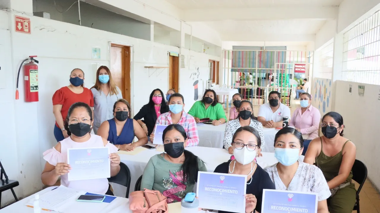 SDIF TAPACHULA IMPARTE CURSO SOBRE VIOLENCIA DE GÉNERO