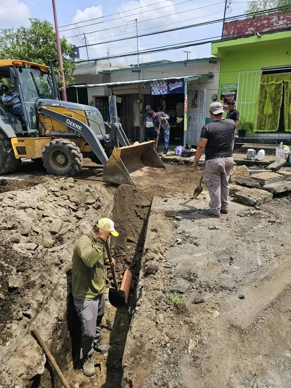 COAPATAP mejora red sanitaria en la 11ª avenida Sur de Tapachula