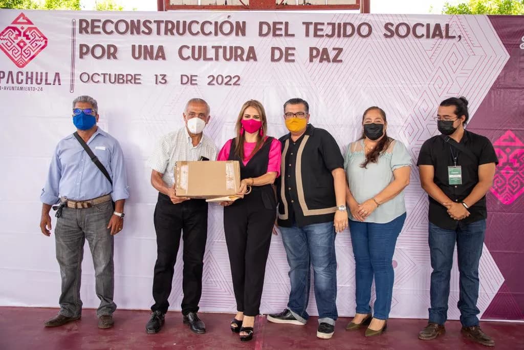 ROSY URBINA PUSO EN MARCHA EL PROGRAMA DE RECONSTRUCCIÓN DEL TEJIDO SOCIAL POR UNA CULTURA DE PAZ