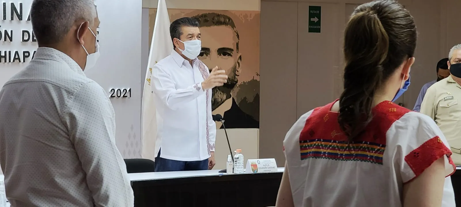 Continúa arribo de vacunas a Chiapas para proteger a la población contra COVID-19: Rutilio Escandón