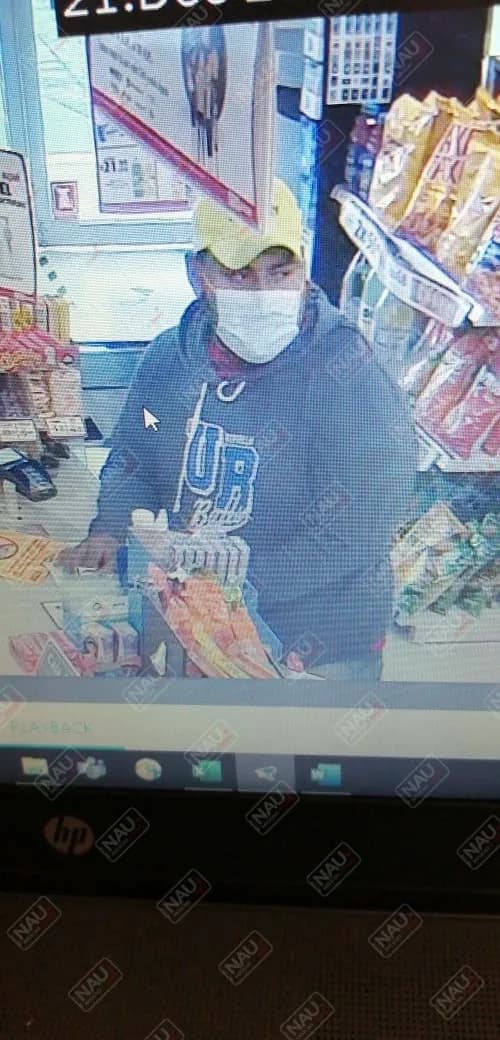 Delincuente asalta Oxxo de Valle Verde
