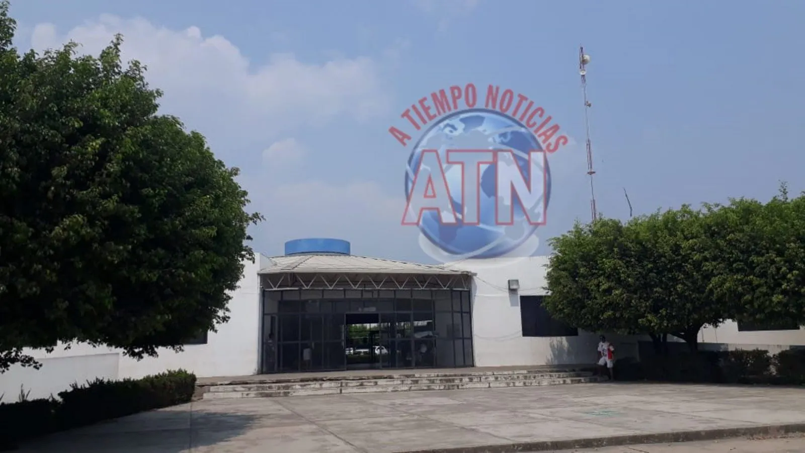 Causan daños a un vehículo por presunto barrio 18