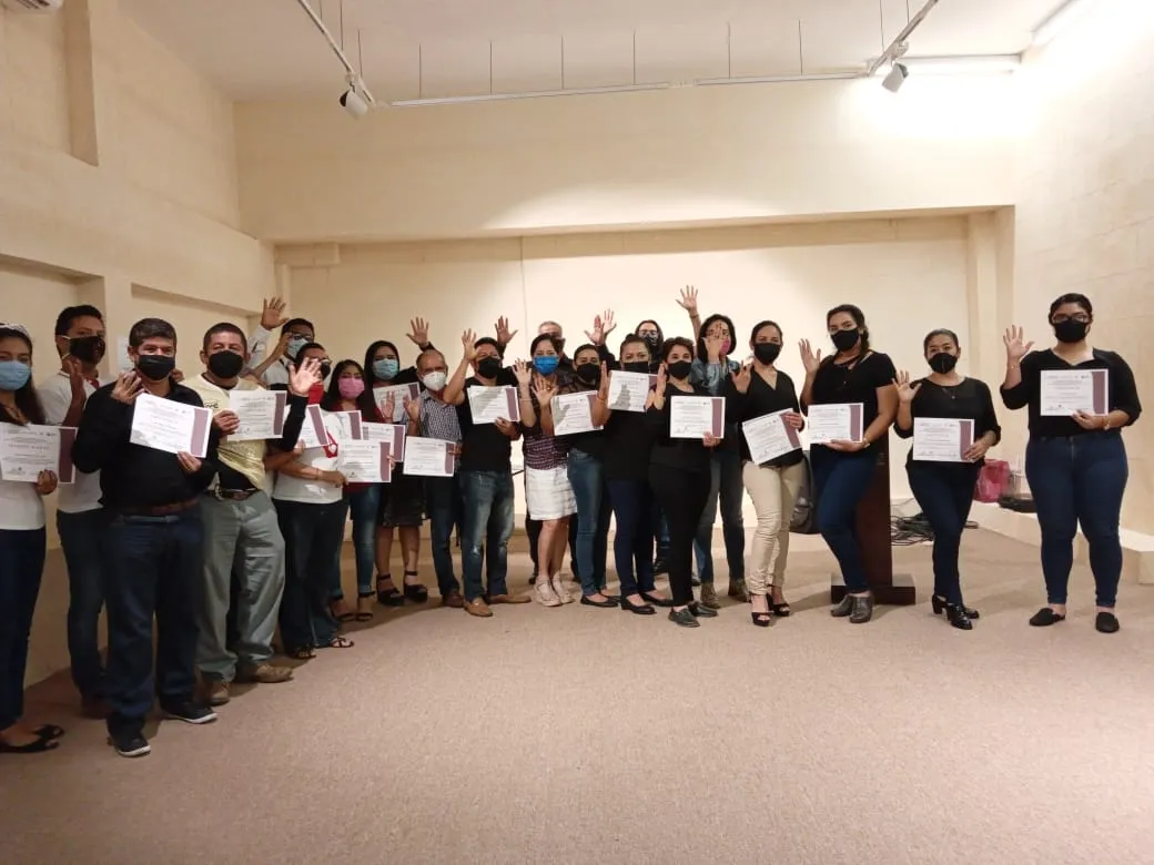 CONCLUYE CURSO DE LENGUAJE DE SEÑAS MEXICANAS PARA TRABAJADORES DEL AYUNTAMIENTO DE TAPACHULA