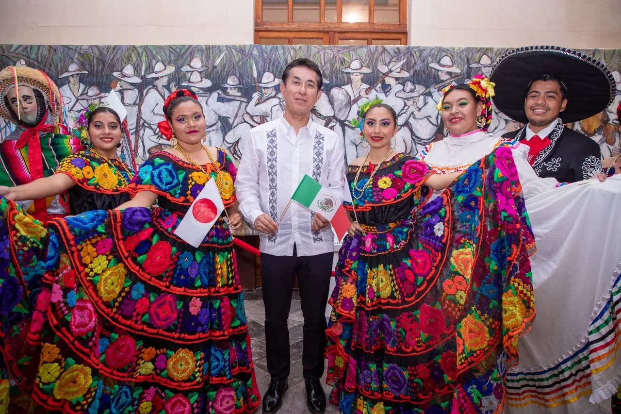 AYUNTAMIENTO DE TAPACHULA ENTREGA RECONOCIMIENTO COMO VISITANTE DISTINGUIDO A EMBAJADOR JAPONÉS NORITERU FUKUSHIMA